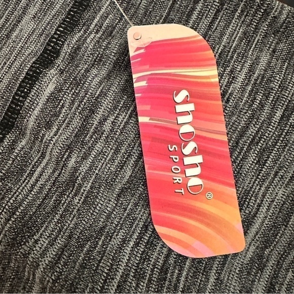 Heather Grey Capri Leggings Moisture Wicking Size S/M - Picture 5 of 7